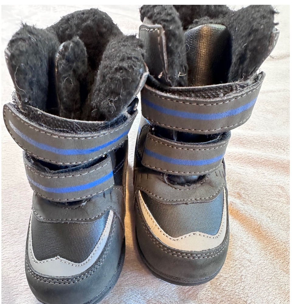 Totes Taylor Black Toddler Snow Boots Faux Fur Lined Size 6 Med Blue Accents